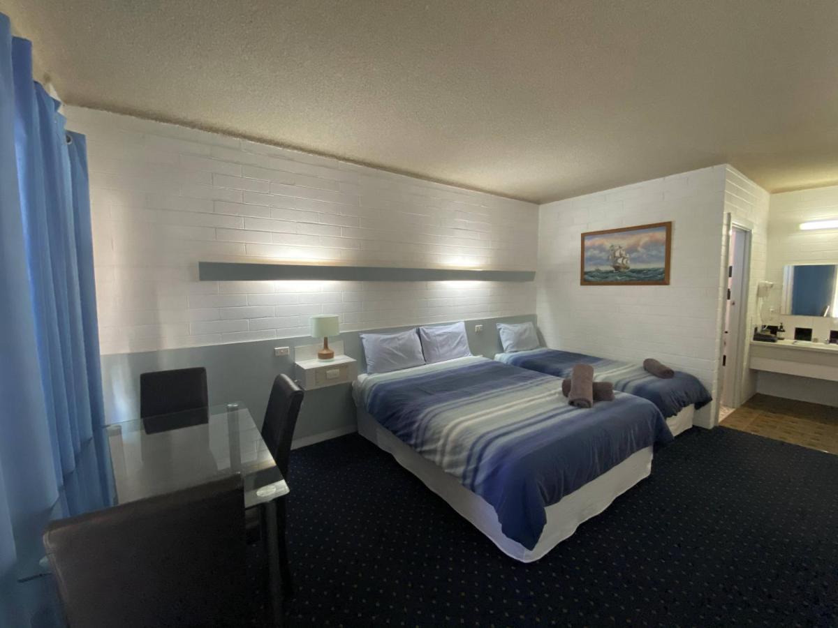 Capri Motel Balranald Ngoại thất bức ảnh