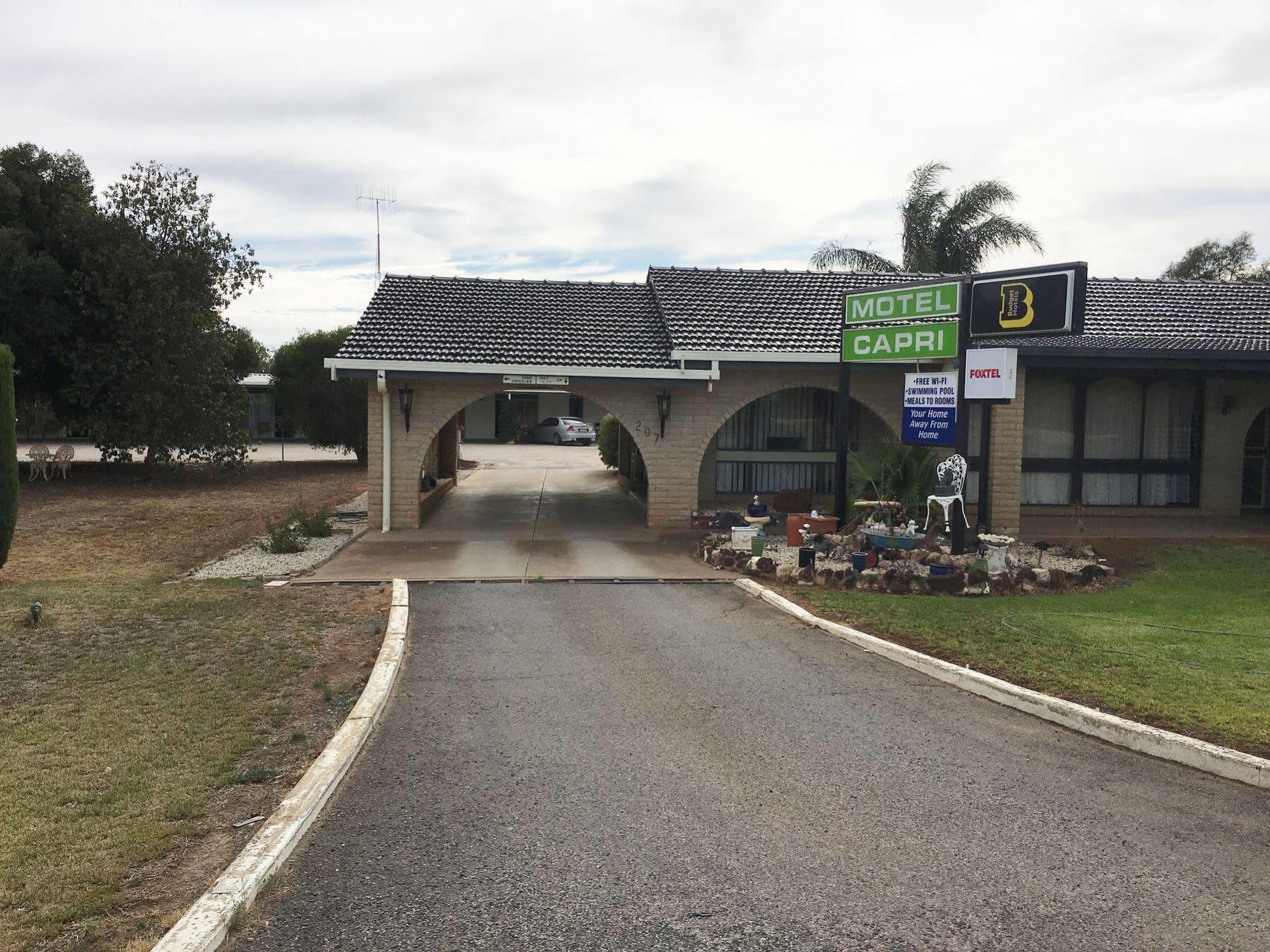 Capri Motel Balranald Ngoại thất bức ảnh